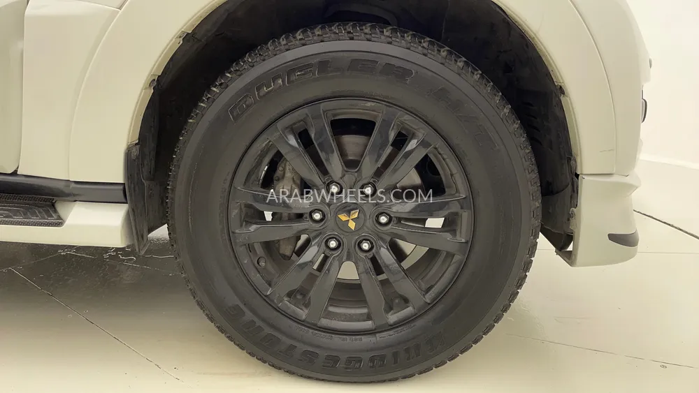 ميتسوبيشي باجيرو 2020 for Sale in دبي Image-10