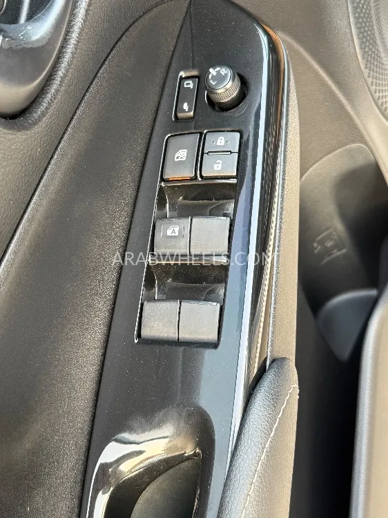 Toyota Vios 2021 for Sale in Sharjah Image-12
