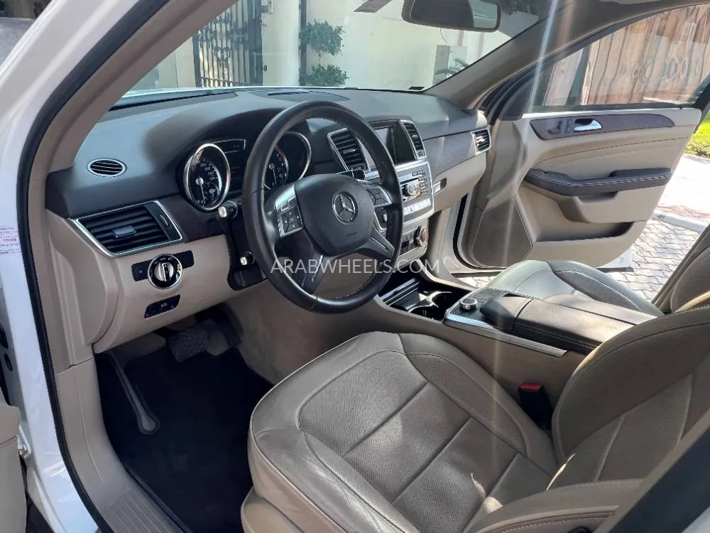 مرسيدس بنز ML Class 2014 for Sale in أبو ظبي Image-3