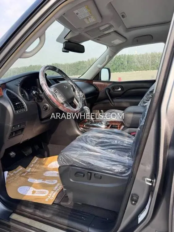 Infiniti QX80 2018 for Sale in Sharjah Image-7