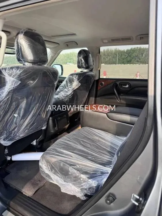 Infiniti QX80 2018 for Sale in Sharjah Image-12