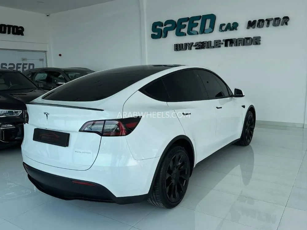 Tesla Model Y 2024 for Sale in Abu Dhabi Image-13