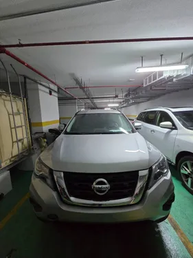 Nissan Pathfinder SL 2020