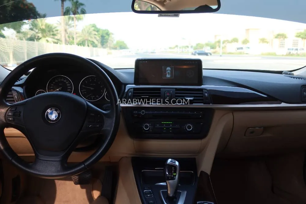 بي إم دبليو الفئة الثالثة 2015 for Sale in دبي Image-15