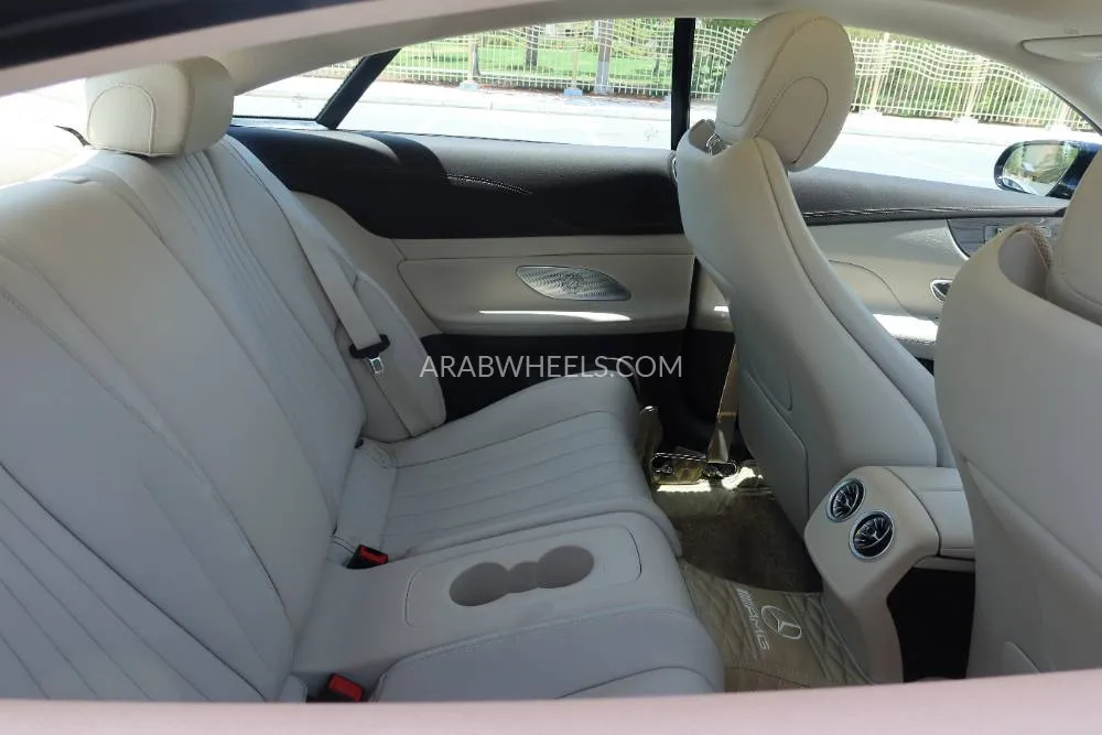 Mercedes Benz E Class 2018 for Sale in Dubai Image-19