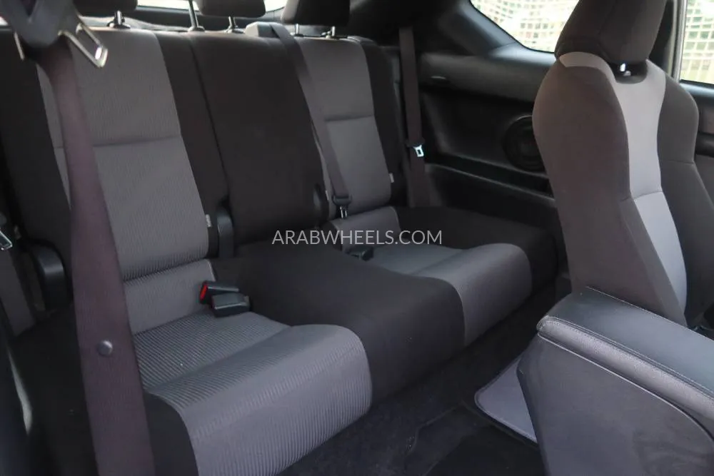 Toyota Zelas 2014 for Sale in Dubai Image-12
