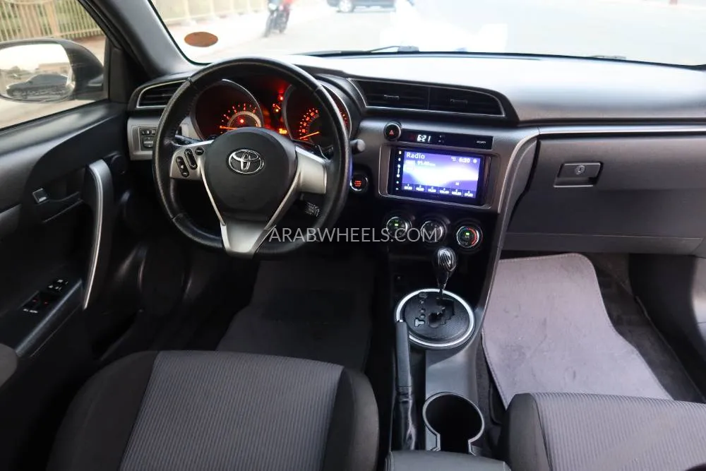 Toyota Zelas 2014 for Sale in Dubai Image-13