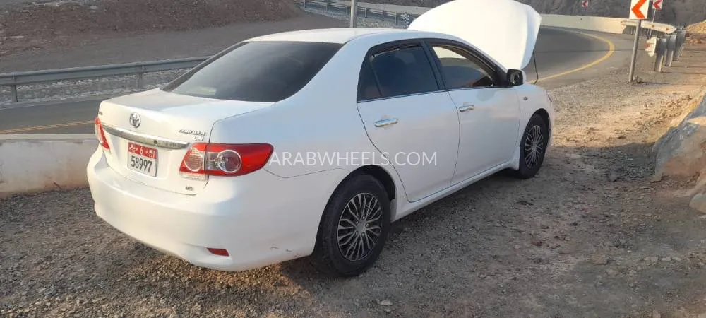 Toyota Corolla 2013 for Sale in Ras Al Khaimah Image-3