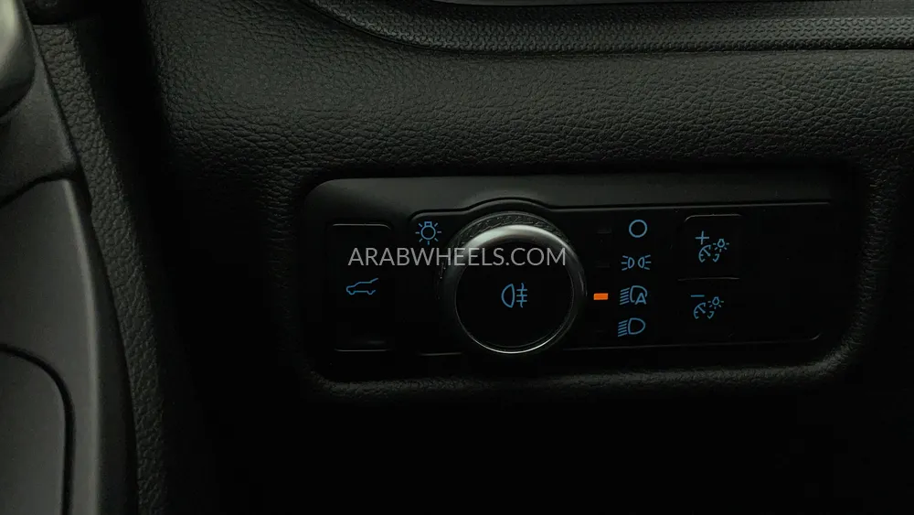 Ford Explorer 2023 for Sale in Dubai Image-40