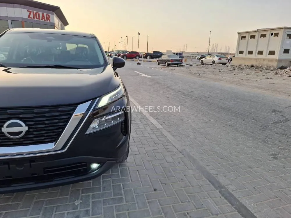 Nissan Rogue 2023 for Sale in Ajman Image-7