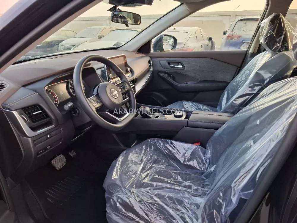 Nissan Rogue 2023 for Sale in Ajman Image-9