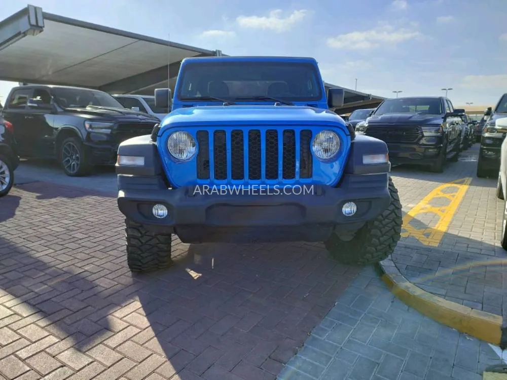 Jeep Gladiator 2020 for Sale in Sharjah Image-3