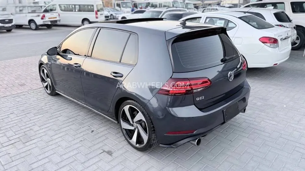  فولكس واجن جولف جي تي آي 2018 for Sale in الشارقة Image-11
