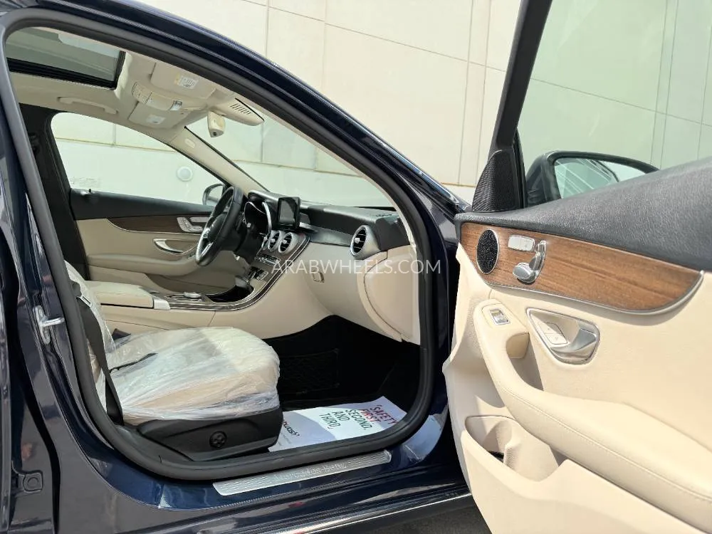 Mercedes Benz C Class 2019 for Sale in Dubai Image-15