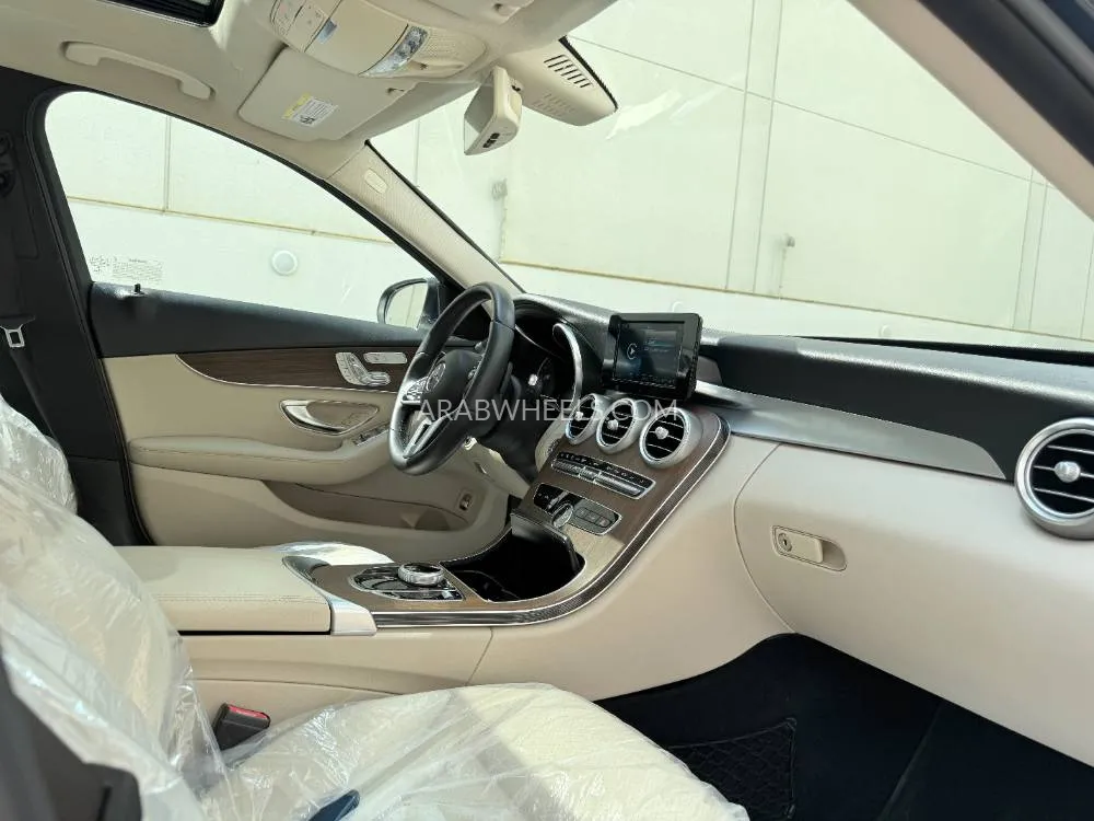 Mercedes Benz C Class 2019 for Sale in Dubai Image-16