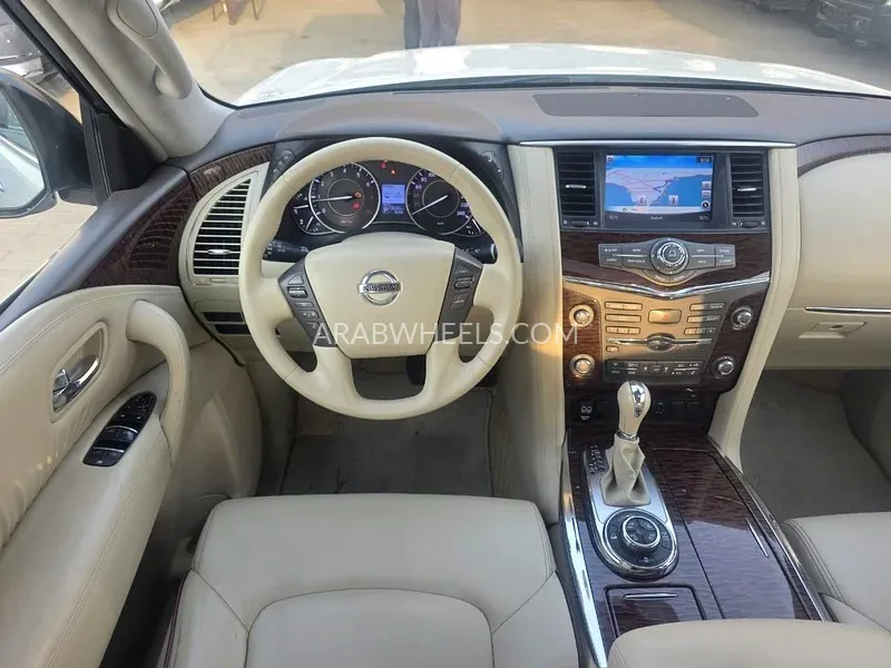 Nissan Patrol 2019 for Sale in Dubai Image-7