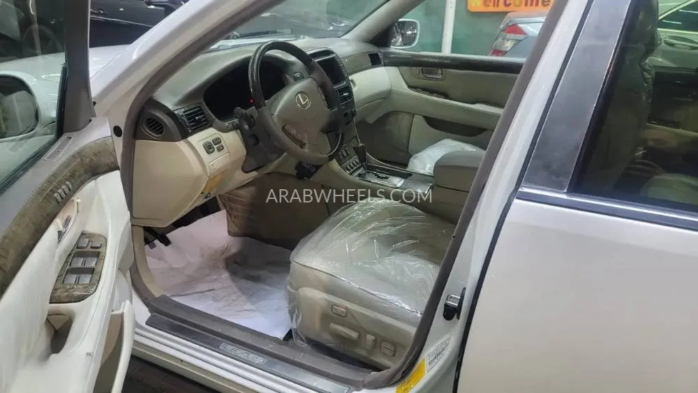 Lexus LS 2002 for Sale in Ajman Image-10
