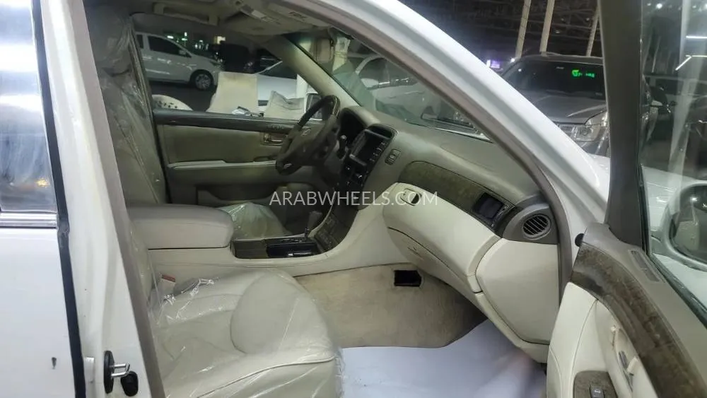 Lexus LS 2002 for Sale in Ajman Image-15