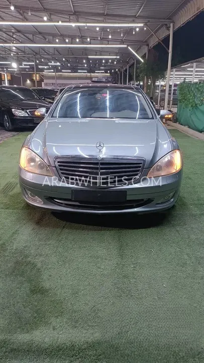 مرسيدس بنز كلاس S 2006 for Sale in عجمان Image-2