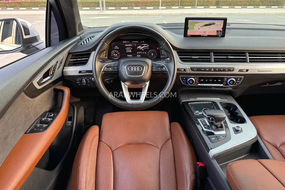 أودي Q7 2018 for Sale in دبي Image-7