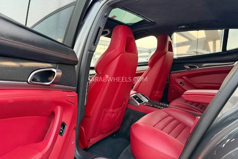 Porsche Panamera 2016 for Sale in Dubai Image-14