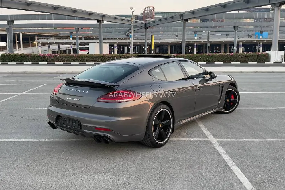 Porsche Panamera 2016 for Sale in Dubai Image-18