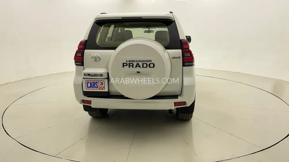 Toyota Land Cruiser Prado 2022 for Sale in Dubai Image-4