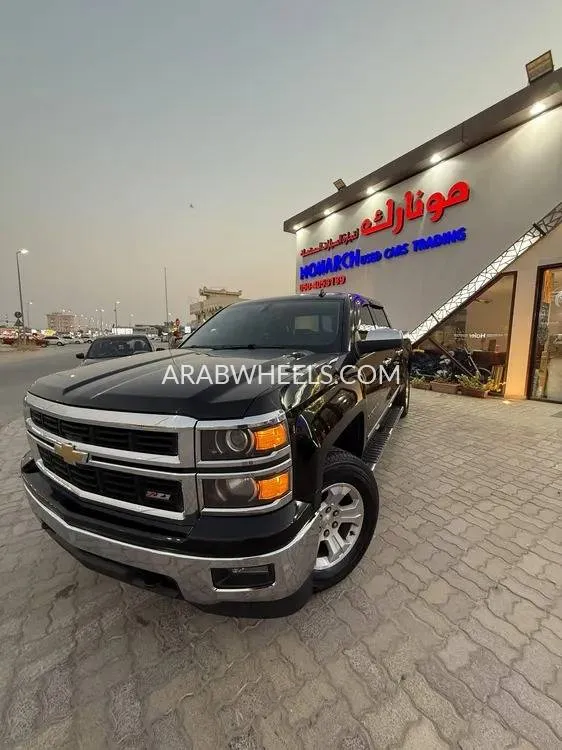 Chevrolet Silverado 2014 for Sale in Dubai Image-2