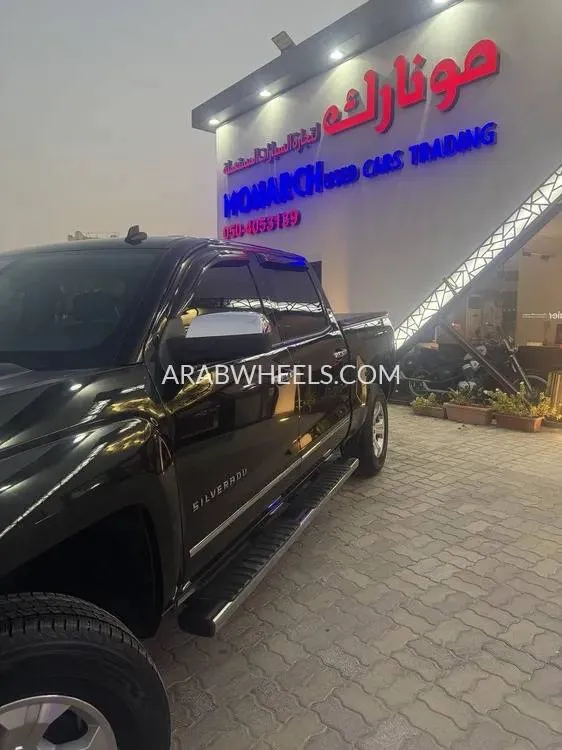Chevrolet Silverado 2014 for Sale in Dubai Image-3