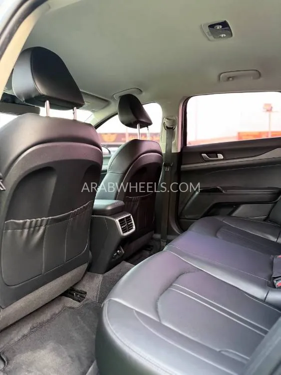 Kia K5 2021 for Sale in Ajman Image-3