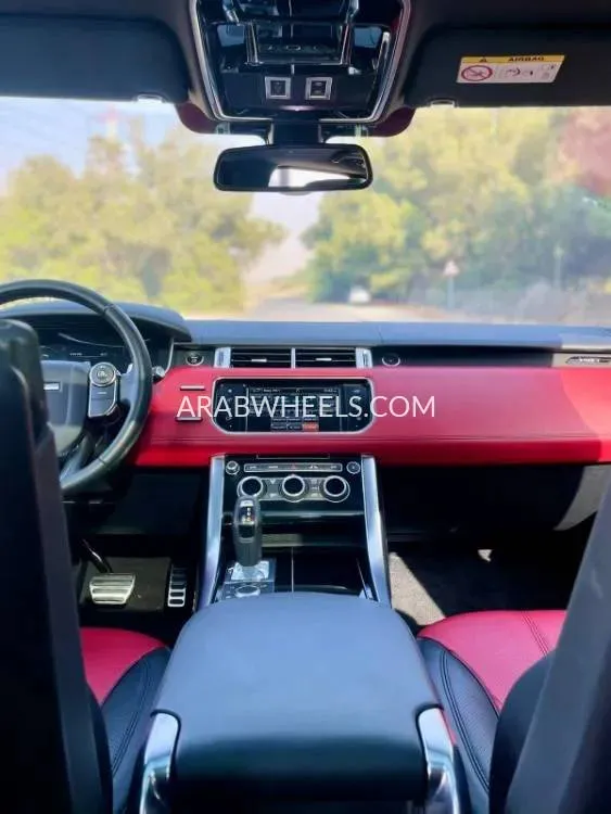 Land Rover Range Rover 2016 for Sale in Sharjah Image-12