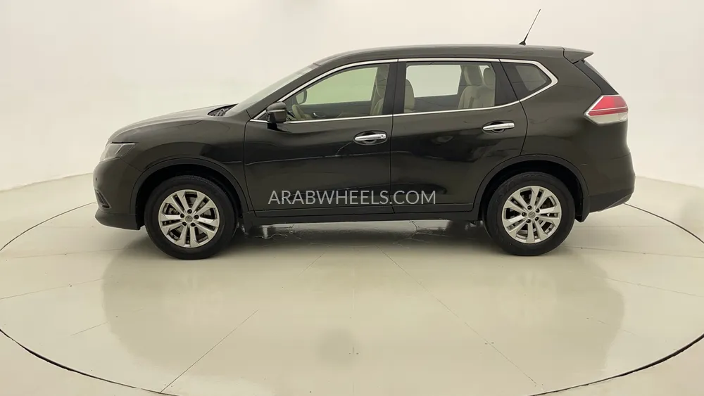 Nissan X-Trail 2016 for Sale in Dubai Image-6
