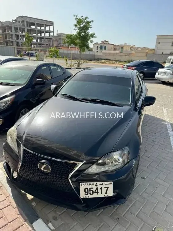 Lexus IS 2007 for Sale in Sharjah Image-2
