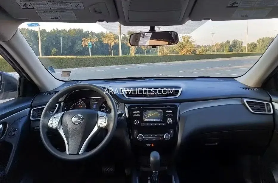 نيسان روج 2015 for Sale in عجمان Image-3