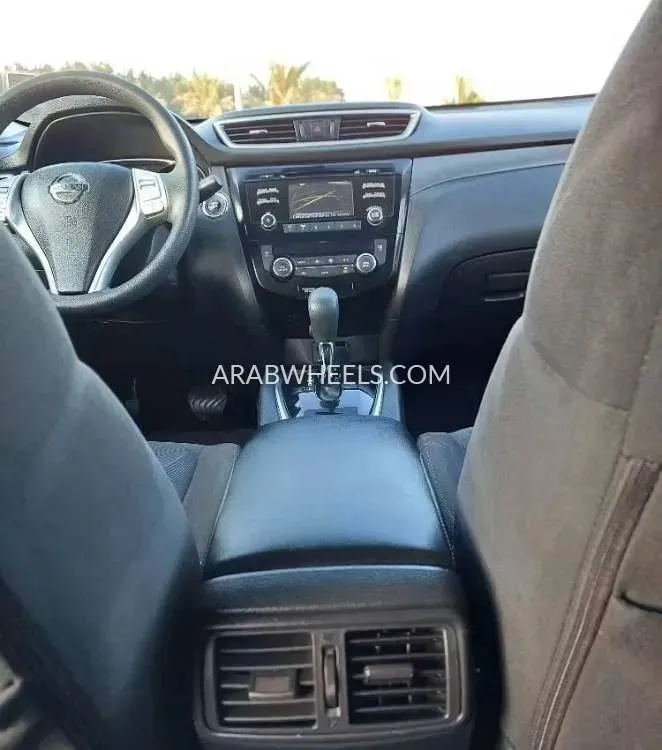 نيسان روج 2015 for Sale in عجمان Image-6