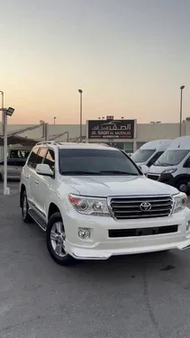 Toyota Land Cruiser 5.7L GXR 2014