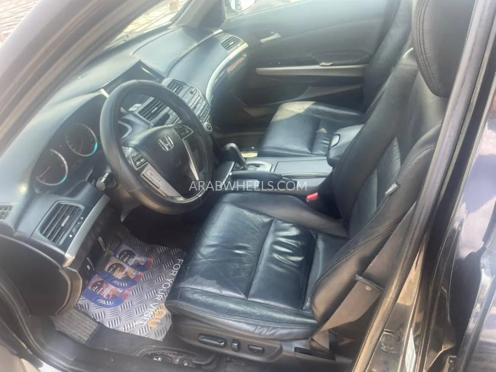 هوندا أكورد 2011 for Sale in الشارقة Image-11