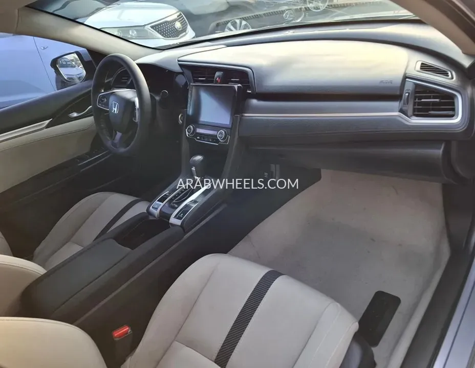 Honda Civic 2016 for Sale in Sharjah Image-6