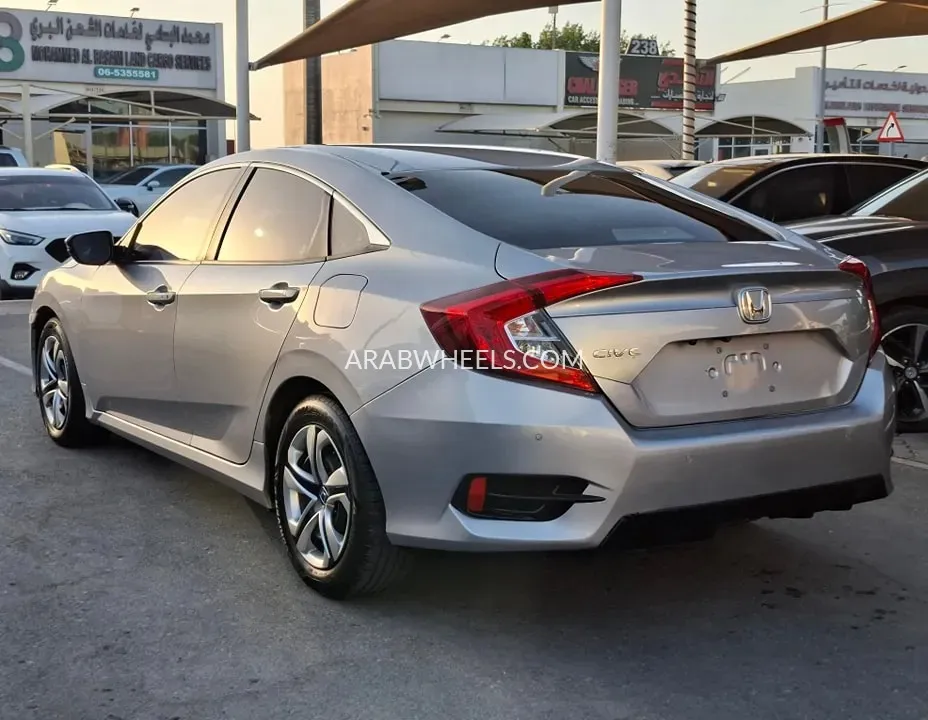 Honda Civic 2016 for Sale in Sharjah Image-8