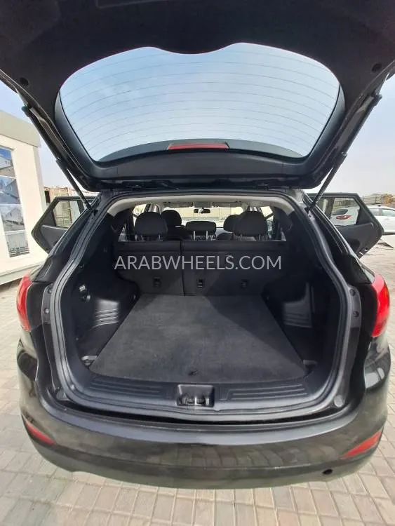 Hyundai Tucson 2014 for Sale in Sharjah Image-10