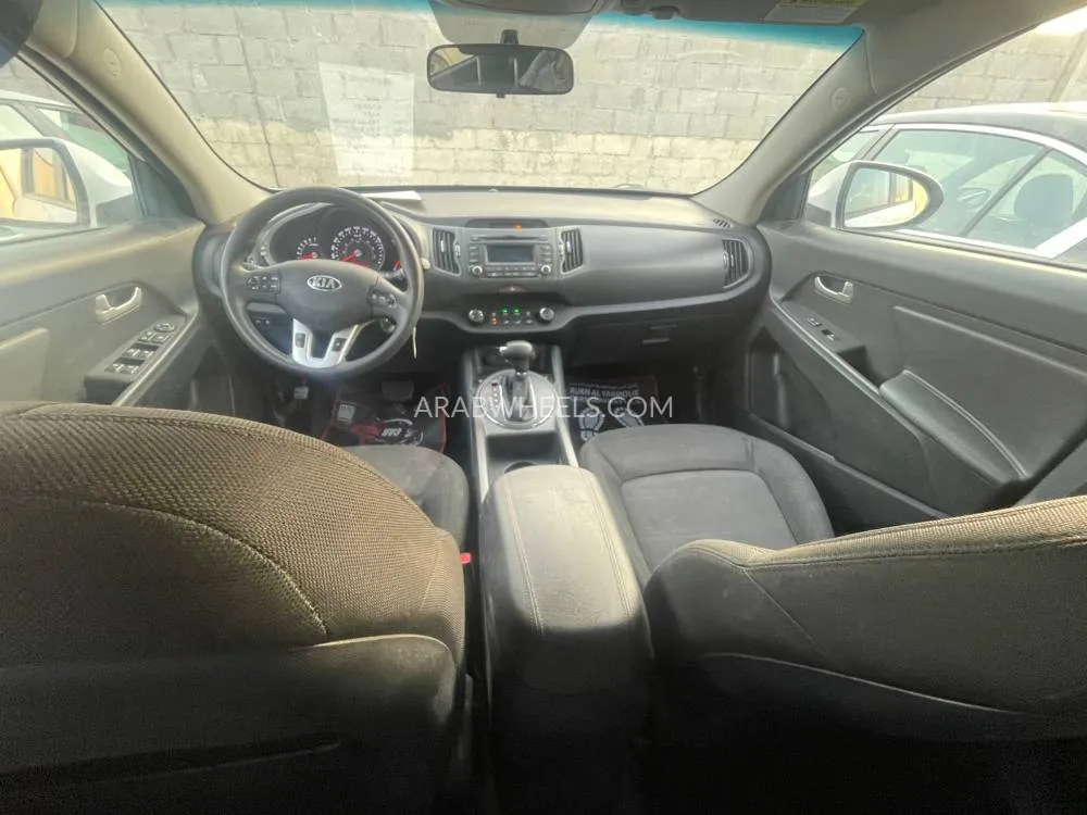 Kia Sportage 2013 for Sale in Sharjah Image-12