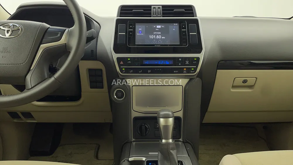 تويوتا لاند كروزر برادو 2023 for Sale in دبي Image-14