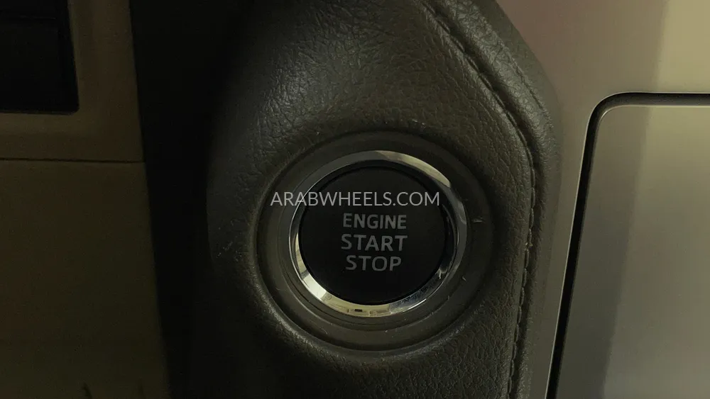 تويوتا لاند كروزر برادو 2023 for Sale in دبي Image-20