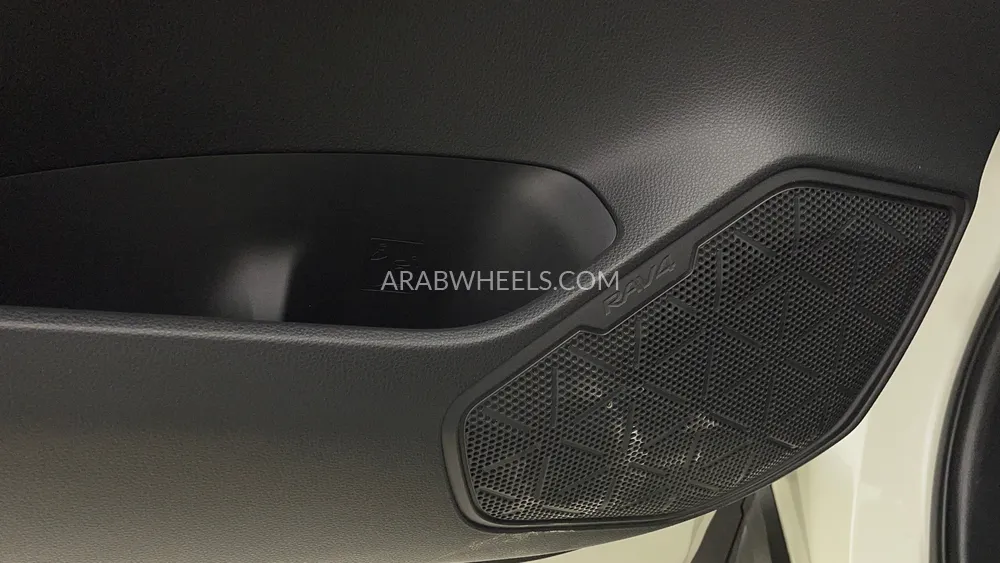 Toyota Rav4 2019 for Sale in Dubai Image-21