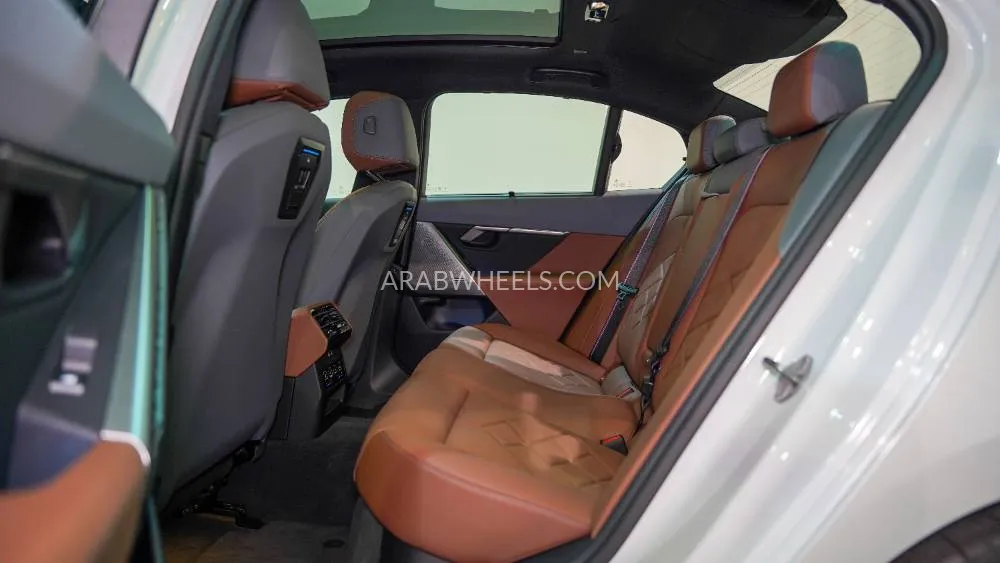 BMW i5 2024 for Sale in Abu Dhabi Image-7