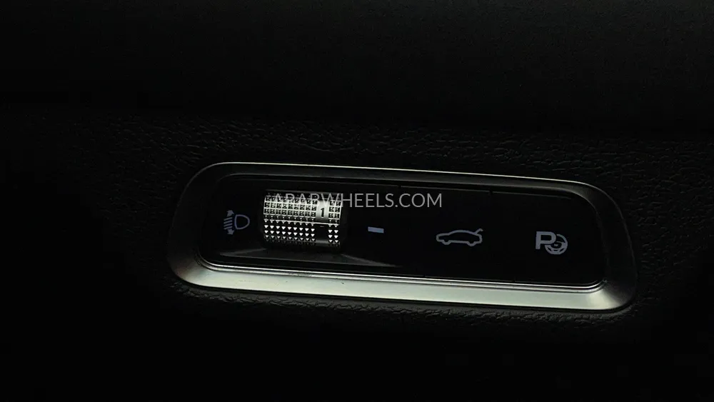 Geely Coolray 2024 for Sale in Dubai Image-47