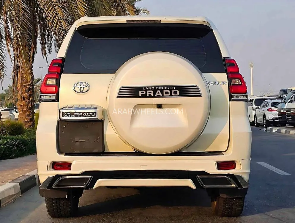 Toyota Land Cruiser Prado 2022 for Sale in Dubai Image-8