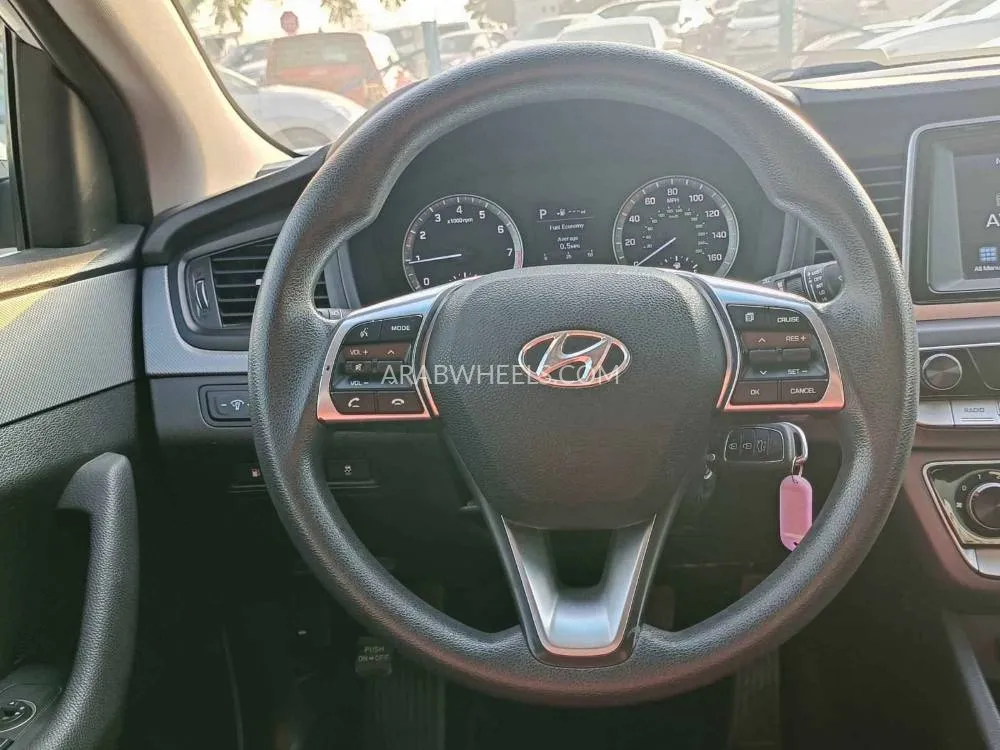 Hyundai Sonata 2019 for Sale in Dubai Image-9