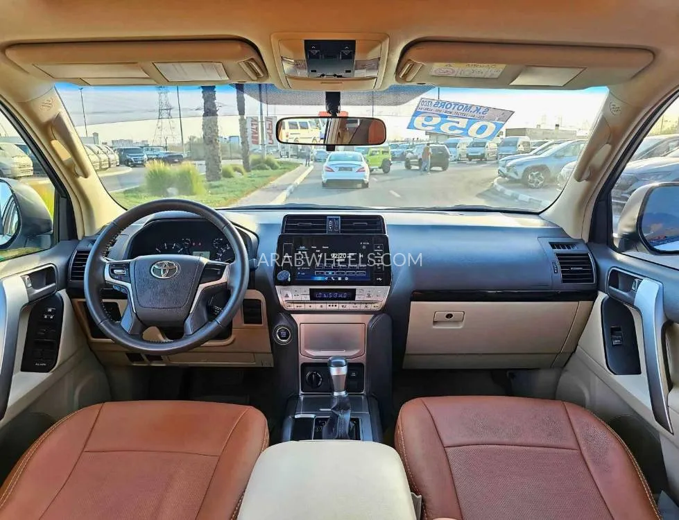 Toyota Land Cruiser Prado 2022 for Sale in Dubai Image-16