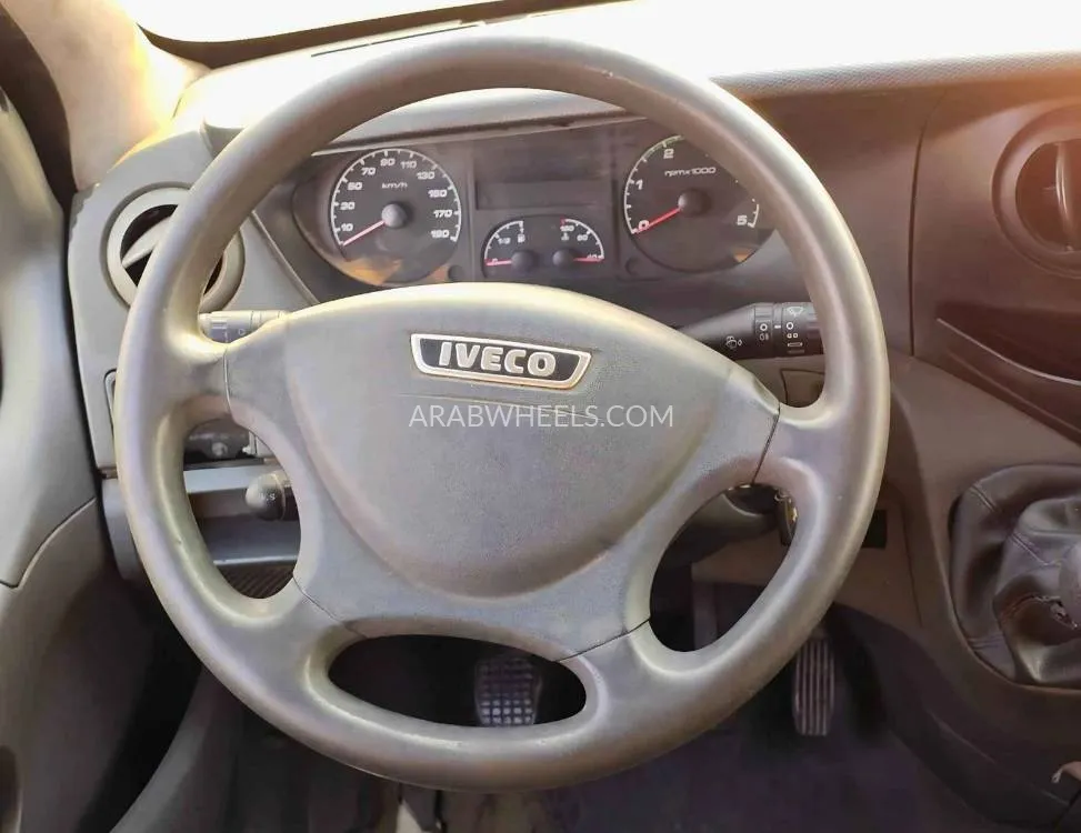 Iveco Daily 2014 for Sale in Dubai Image-12